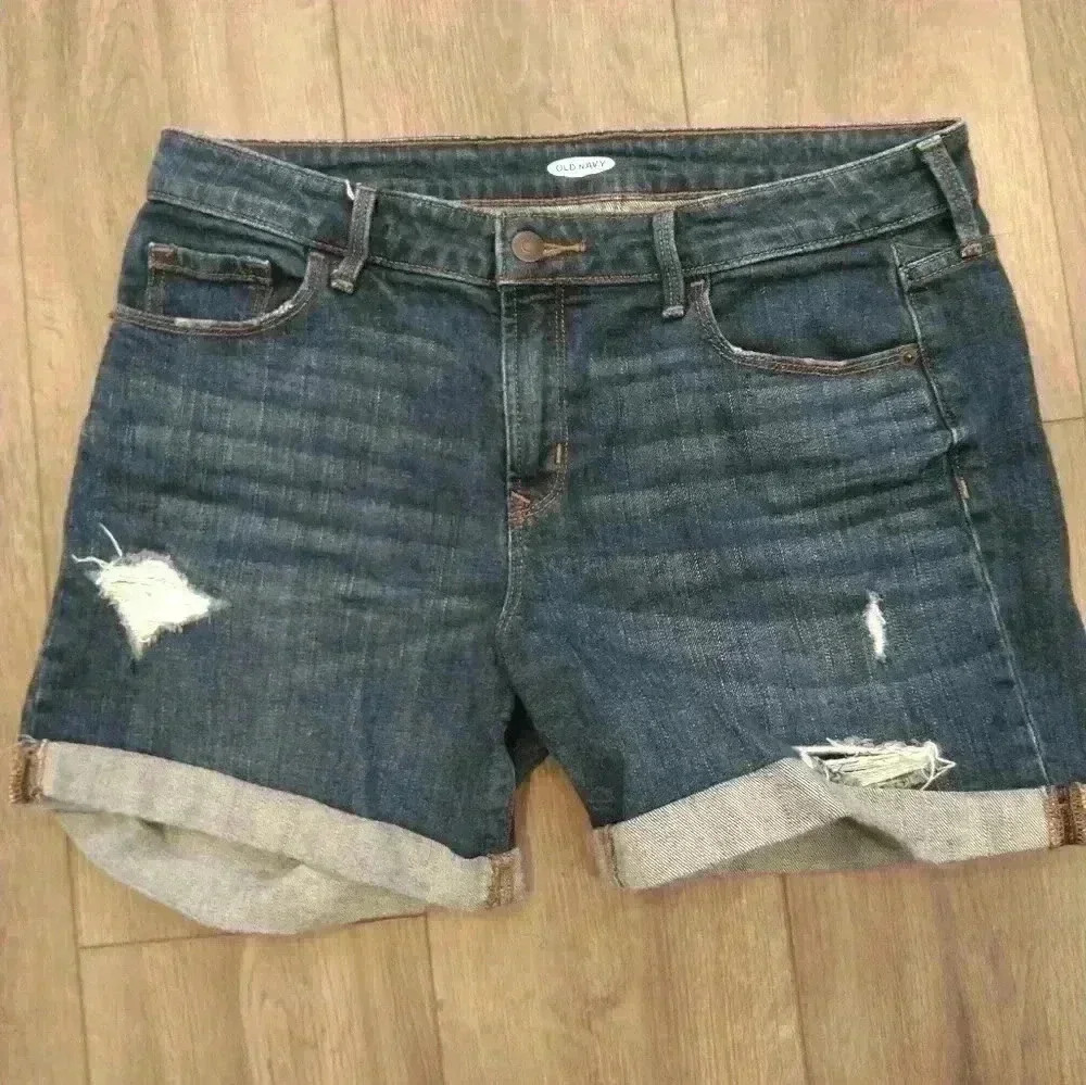 Old  navy shorts